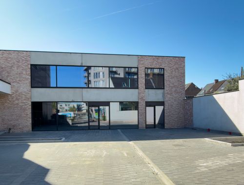                                         Kantoorruimte te huur in Deinze, € 2.620
