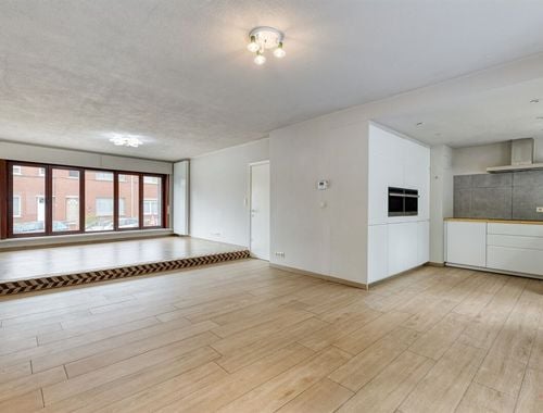                                         Maison à louer à Eine, € 1.050

