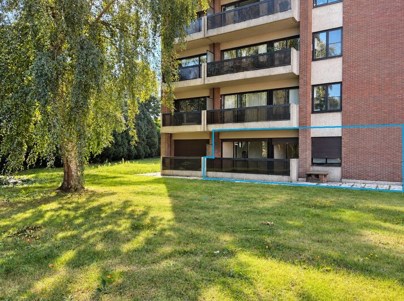 Appartement te koop in Edward de Denestraat 2 bus 0001,
                    8310 Assebroek