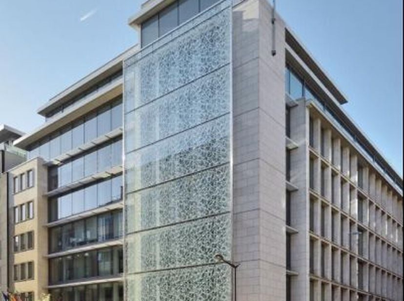 Het Montoyer 47-gebouw in Brussel biedt je eenrustige kantoorlocatie in het hart van de Europese wijk. De site maakt het mogelijk om je te vestigen op