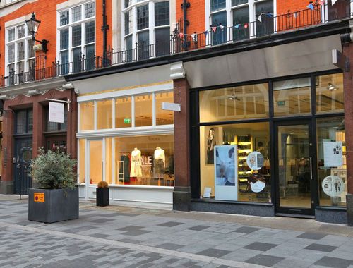                                         Handelsgelijkvloers te koop in Antwerpen, € 2.800.000
