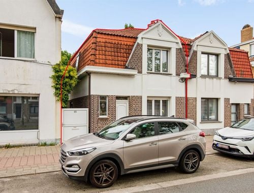                                         Maison exceptionnelle à vendre à Mortsel, € 325.000

