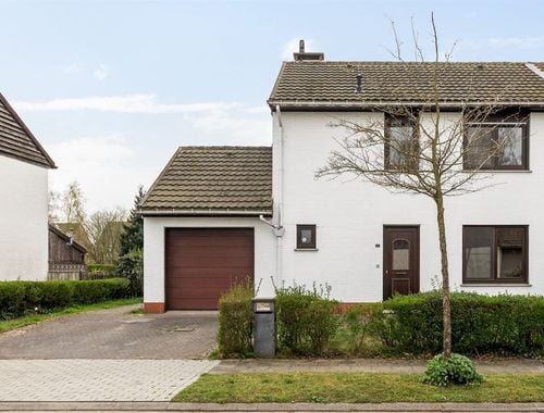                                         Maison unifamiliale à vendre à Sint-Job-in-'t-Goor, € 330.000
