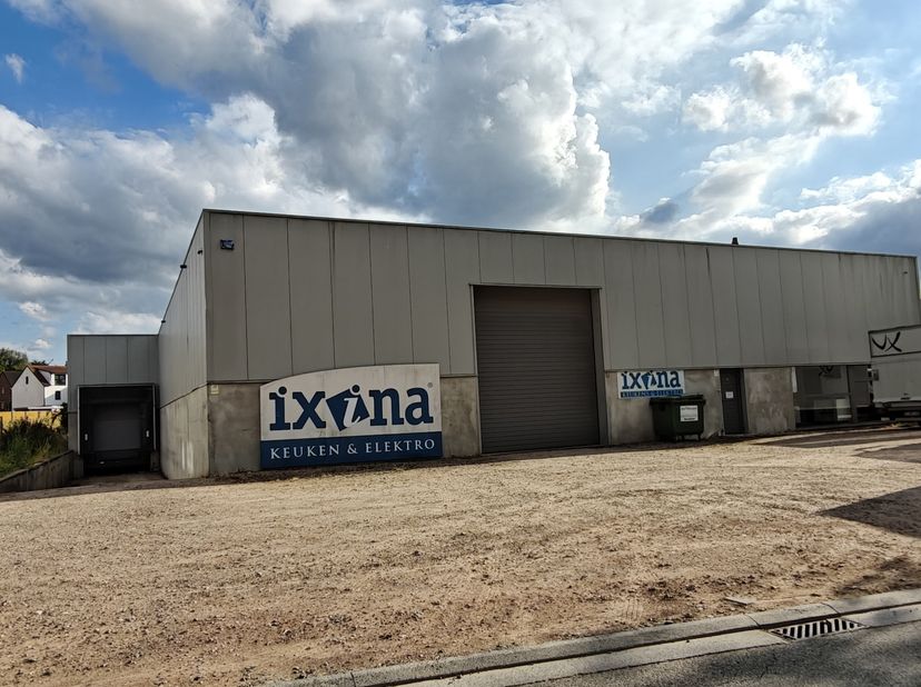 Bedrijfsvastgoed te koop in Langerode 23,
                    3460 Assent