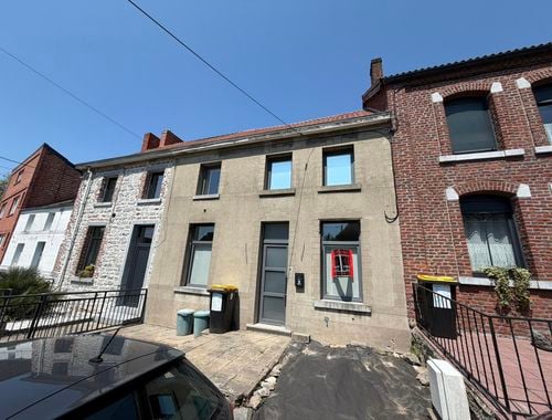                                         Woning te koop in Erquelinnes, € 169.000
