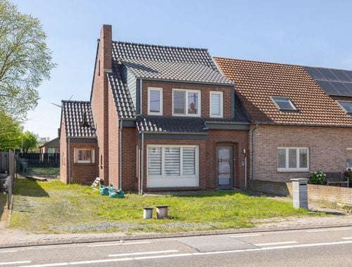                                         Maison à vendre à Neeroeteren, € 279.000
