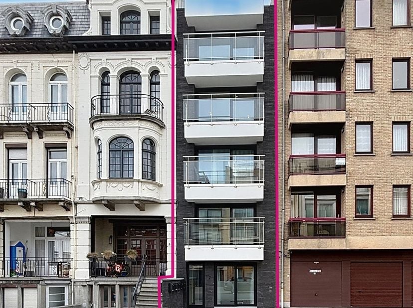 Deze gerenoveerde opbrengsteigendom bestaat uit vijf energiezuinige 1-slaapkamer appartementen die baden in het licht dankzij de grote raampartijen en