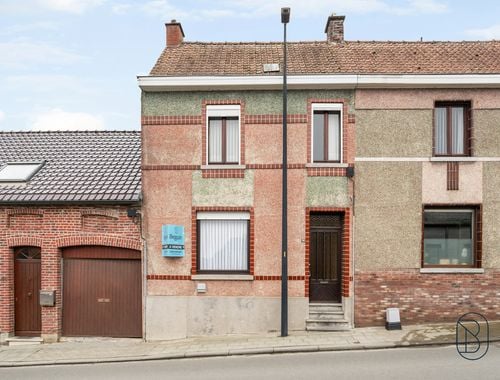                                         Woning te koop in Ronse, € 105.000
