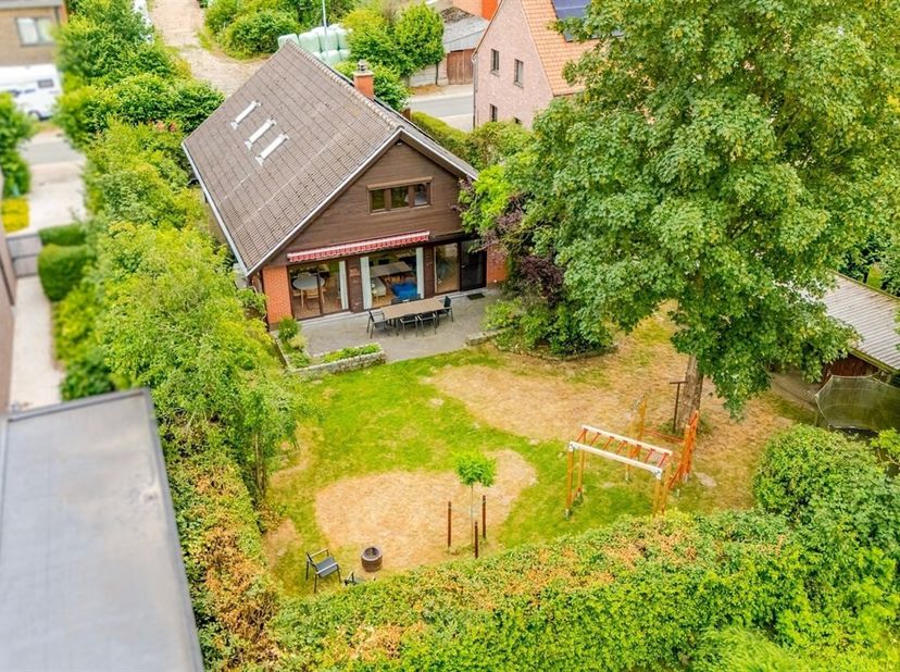 ALWEER VERKOCHT OP DE EERSTE BEZOEKDAG! <br />
Neem contact op met Quinten van Immo Zone op 0485/02.48.04  quinten@immo-zone.be voor een schatting van