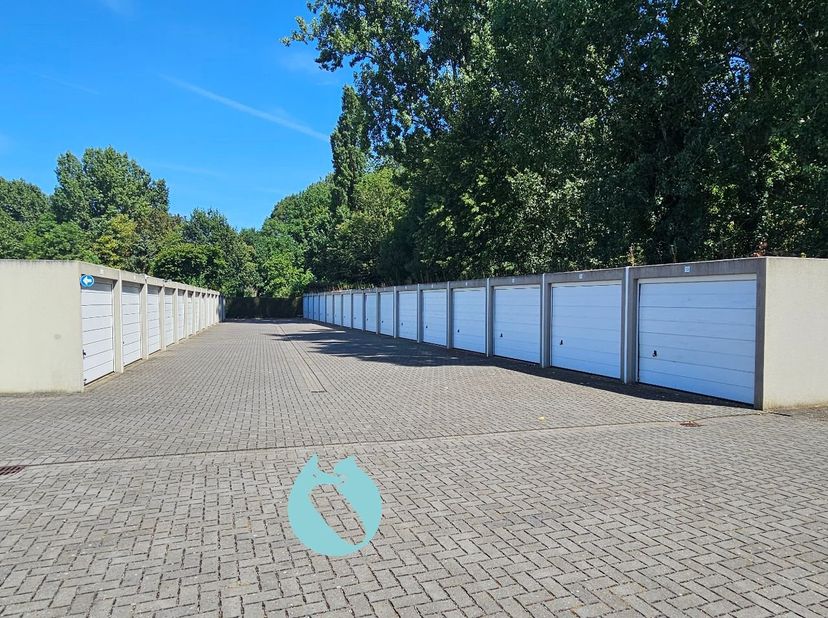 Garage à vendre
                    à 9940 Evergem