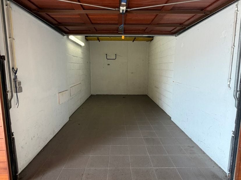 Garage te huur in Ijzerstraat 20,
                    8620 Nieuwpoort