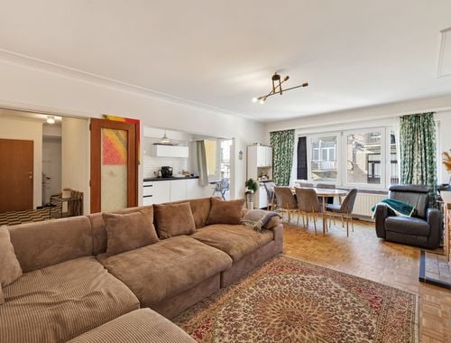                                         Appartement te koop in Laken, € 235.000
