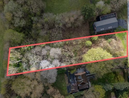                                         Bouwgrond te koop in Court-Saint-Etienne, € 200.000
