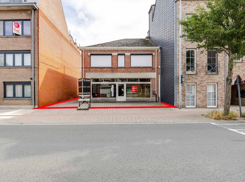 Grond te koop in Dr. Vandeperrestraat 191,
                    2440 Geel