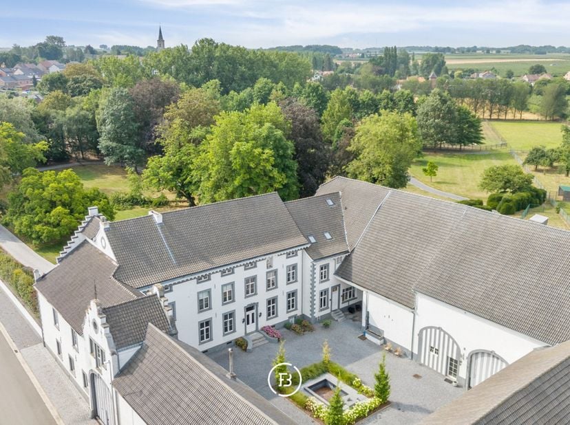 Maison à vendre à Hundelingenstraat 42,
                    3890 Gingelom