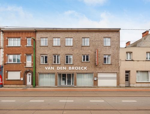                                         Eengezinswoning te koop in Zwijndrecht, € 499.000
