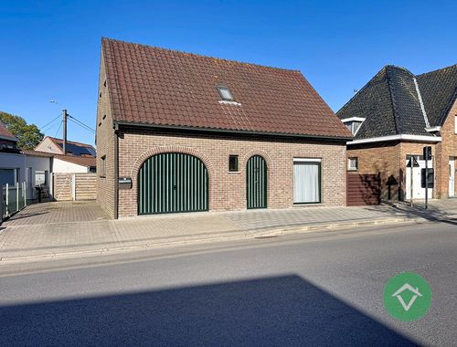                                         Maison à louer à Eernegem, € 995
