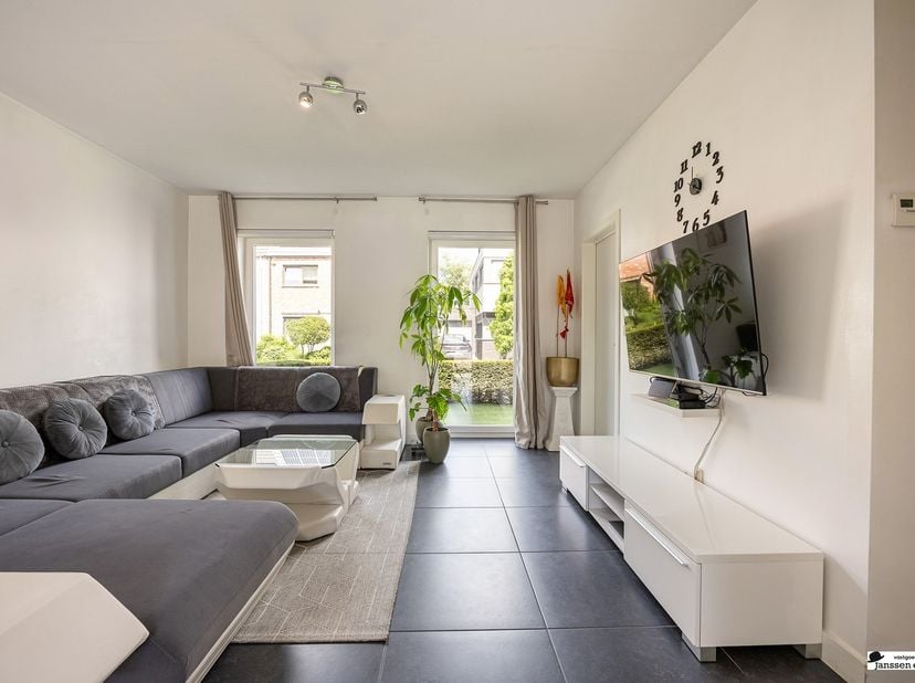 Huis te koop in De Stroobloem 12,
                    2990 Loenhout