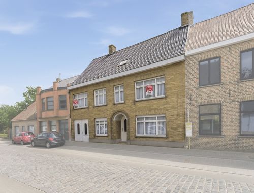                                         Woning te koop in Izenberge, € 215.000
