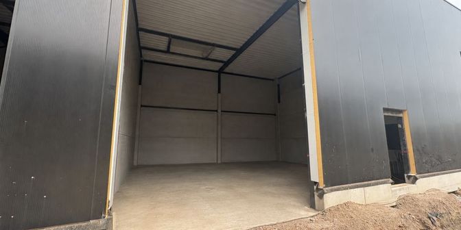 Bien professionnel à louer à Antwerpsesteenweg 3 boîte - b6, 2860 Sint-Katelijne-Waver