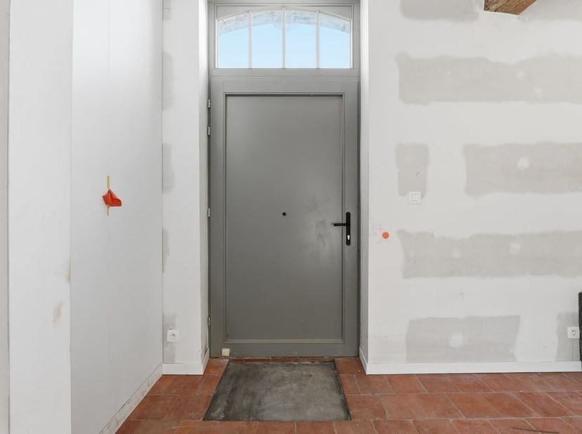 Wonen met karakter in het hart van rust en geschiedenis<br />
<br />
Aan de rand van Sint-Truiden, verscholen in het sfeervolle Begijnhof, bevindt zic