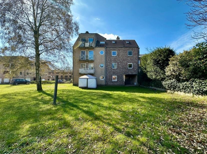 Appartement te koop in Nieuwe Kempen 14 bus 11,
                    3600 Genk