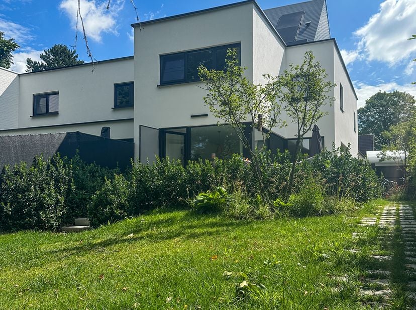 Huis te huur in Leenhof 26,
                    8310 Assebroek
