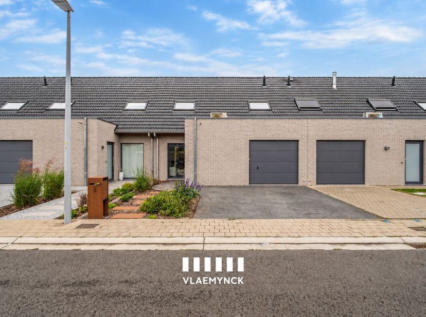 Huis te koop in Zeggestraat 5,
                    8540 Deerlijk