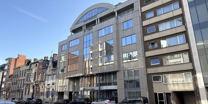 Bedrijfsvastgoed te huur in Generaal Lemanstraat 74 bus v2+3, 2600 Berchem