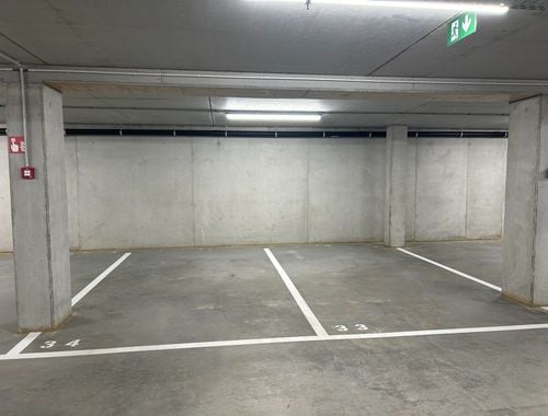                                         Place de stationnement à vendre à Berchem, € 35.500
