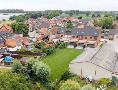                                         Maison unifamiliale à vendre à Zwijndrecht, € 375.000
