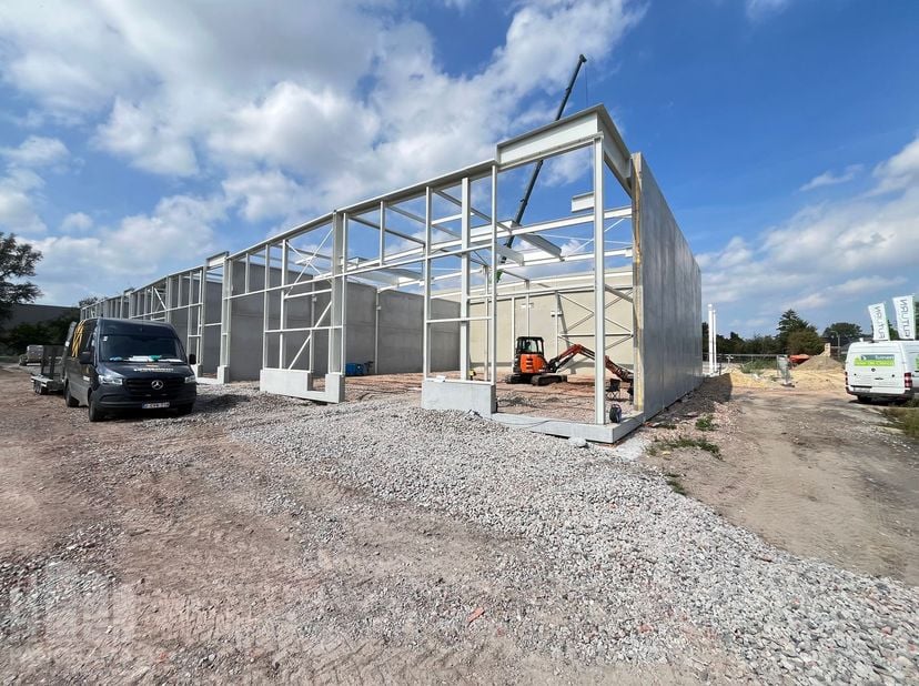 Dit nieuw te bouwen bedrijvenpark omvat KMO-units met oppervlaktes van 128 m² tot 1.090 m², waarbij verschillende units kunnen worden samengevoegd tot