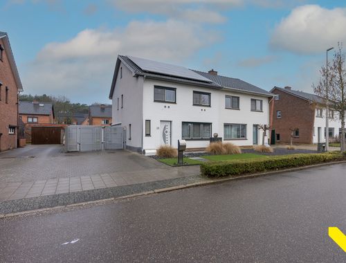                                         Woning te koop in Paal, € 349.000
