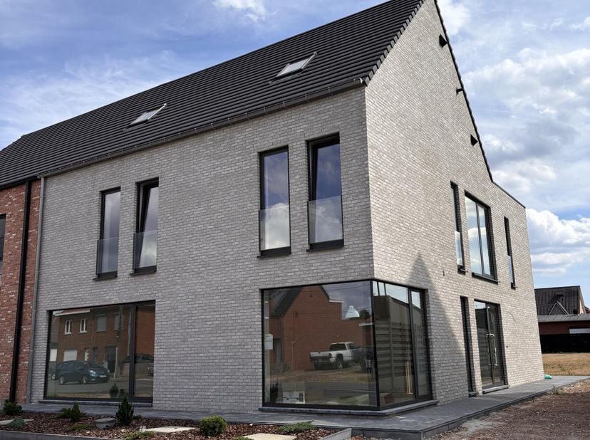 Maison à louer
                    à 2490 Balen
