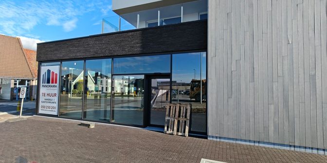 Bedrijfsvastgoed te huur in Torhoutsesteenweg 383, 8210 Zedelgem