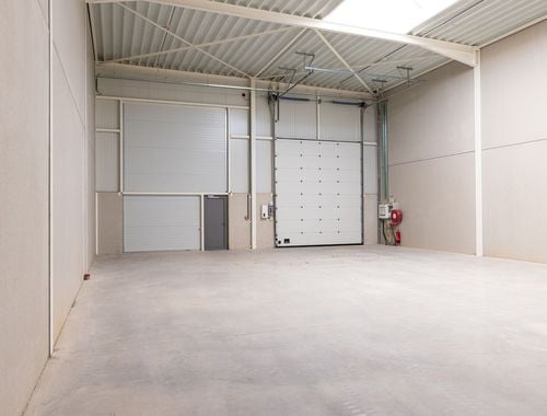                                         Commercieel Gebouw te koop in Kortessem, € 302.400
