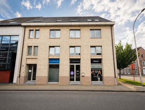                                         Handelspand te huur in Beveren-Waas, € 2.100
