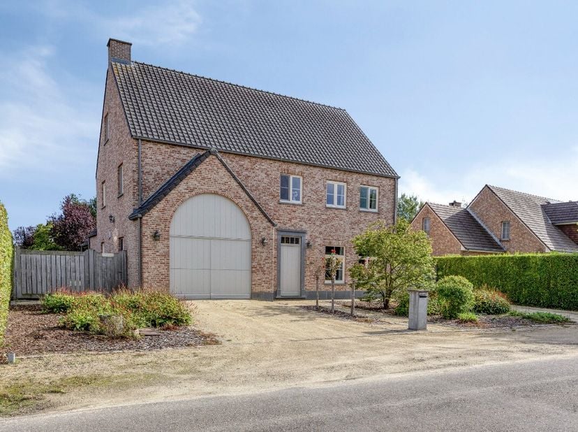 Huis te koop in Lange Venstraat 20,
                    3128 Baal