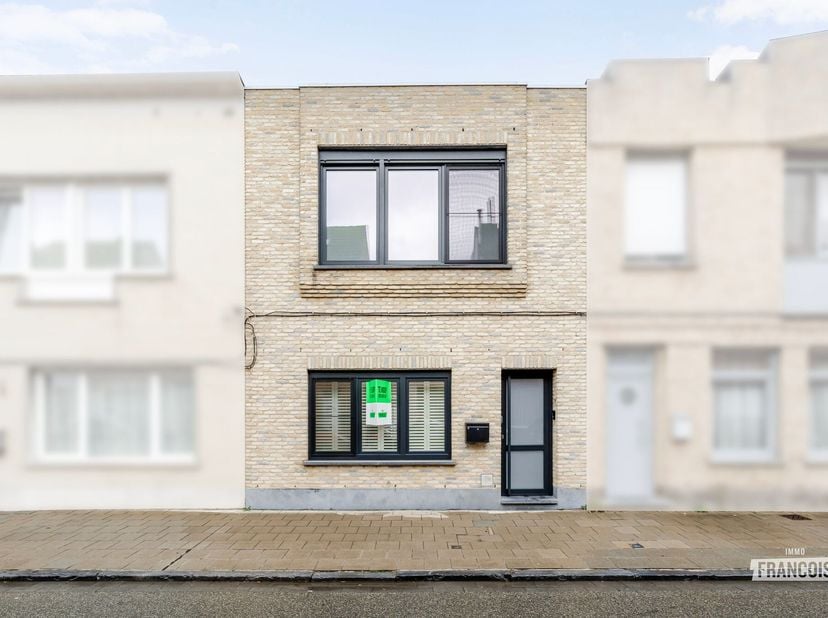 Huis te koop in Oudstrijdersstraat 11,
                    8370 Blankenberge