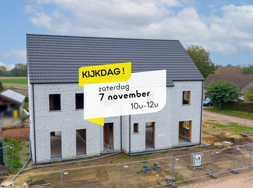 Huis te koop in Stelenseweg 112,
                    2440 Geel