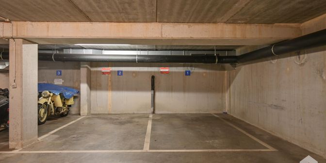 Garage te koop in Rue Beckers 47 bus -2, 1040 Etterbeek