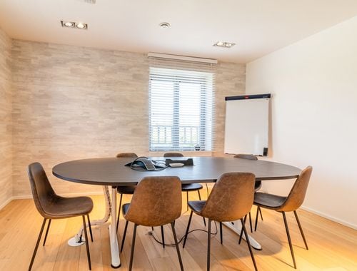                                         Bureaux à louer à Waterloo, € 1.500
