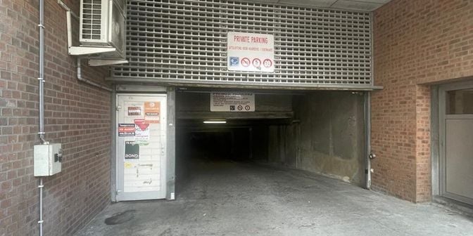 Garage à louer à Alfons Smetsplein 1, 3000 Leuven