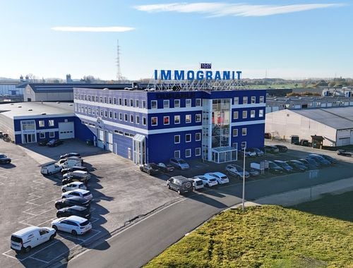                                         Espace de bureaux à louer à Drongen, € 706
