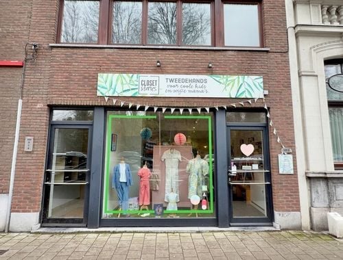                                         Commerce à louer à Sint-Amandsberg, € 797
