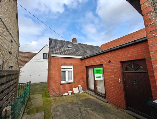                                         Maison à vendre à Pollinkhove, € 99.000
