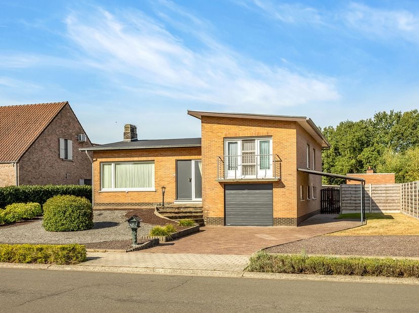Maison à louer
                    à 2480 Dessel