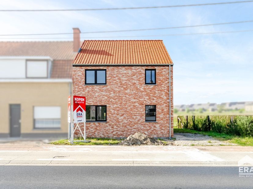 Maison à vendre à Oostrozebekestraat 170,
                    8760 Meulebeke