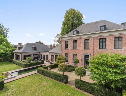                             Villa-Manoir à vendre à Beveren-Waas
