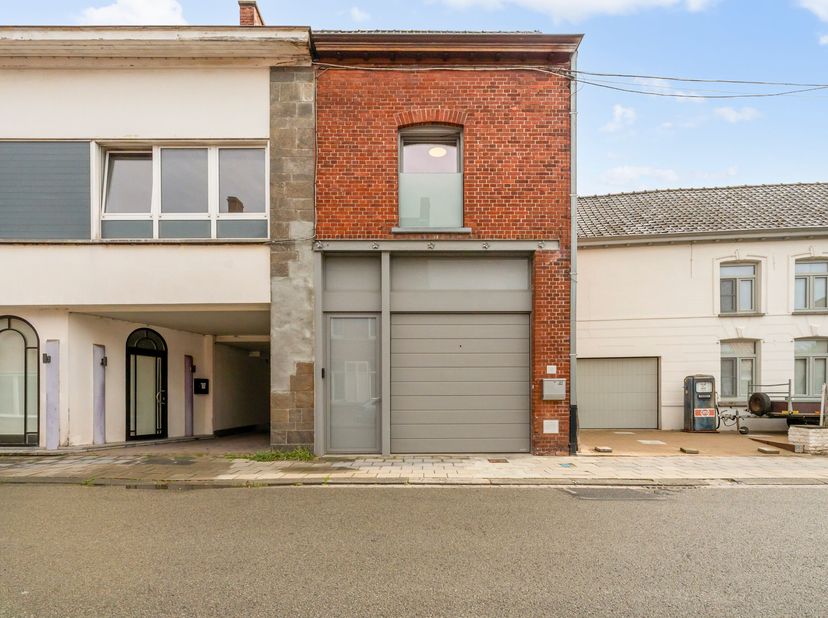 Huis te koop in Koningin Fabiolastraat 31,
                    8560 Gullegem